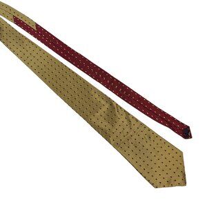 Tommy Hilfiger 100% Silk Gold And Burgundy Diamond Pattern Mens Tie